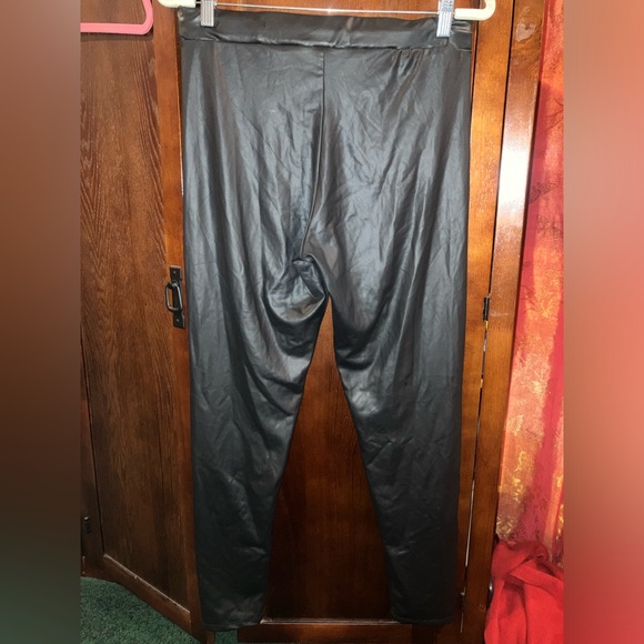 Black 0 Fake Leather Leggings Made In The USA - Picture 2 of 9